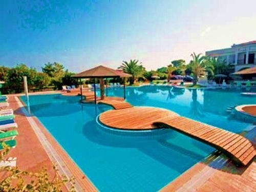 Lapethos Resort Hotel & Spa **** 